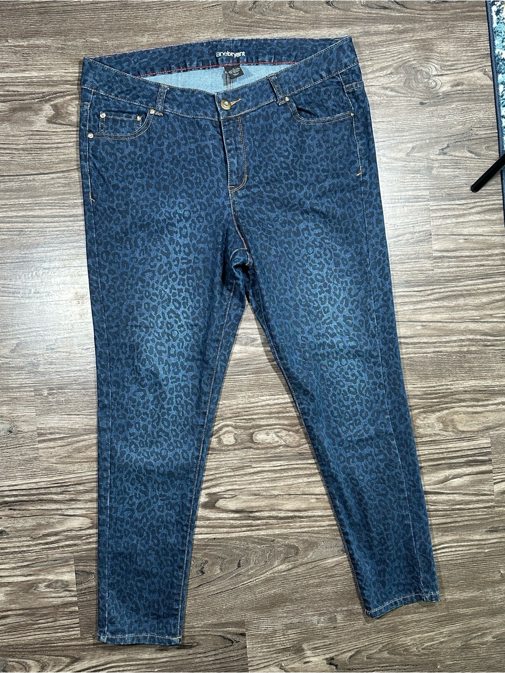 LANE BRYANT Must Have Leopard Print Plus Size Stretch Blue Jeans 18